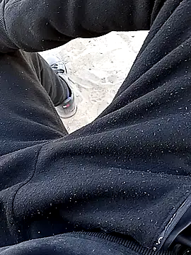 LUISSLEONN0958 online show from 2, 11, 2025