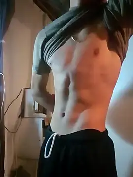 LUISSLEONN0958 online show from 5, 11, 2025