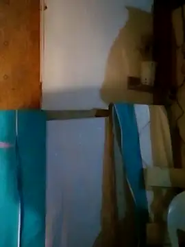 LUISSLEONN0958 online show from 2, 10, 2025