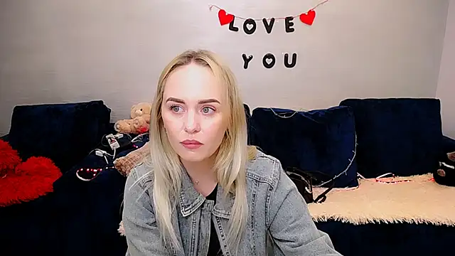 LiluMoon   online show from 19, 4, 2026