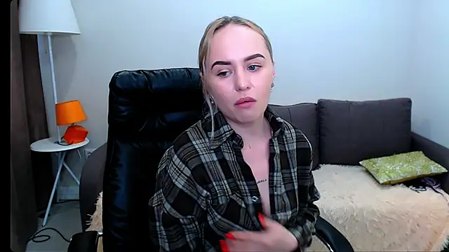 LiluMoon   online show from 31, 3, 2026