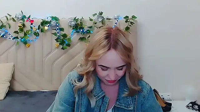 LiluMoon   online show from 29, 4, 2026