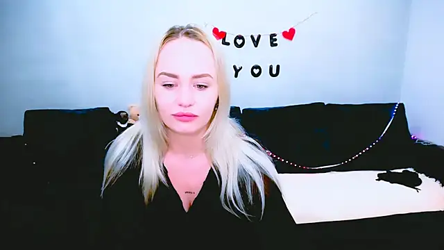 LiluMoon   online show from 22, 4, 2026