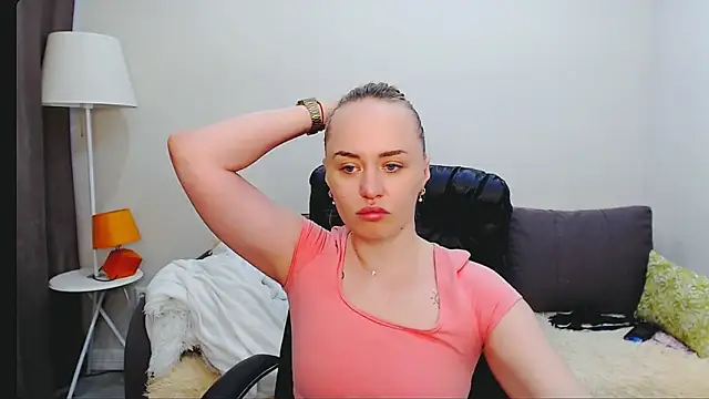 LiluMoon   online show from 2, 4, 2026