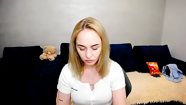 LiluMoon   online show from 19, 5, 2026
