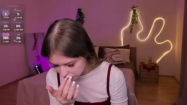 Lisa Blossom online show from 4, 5, 2026