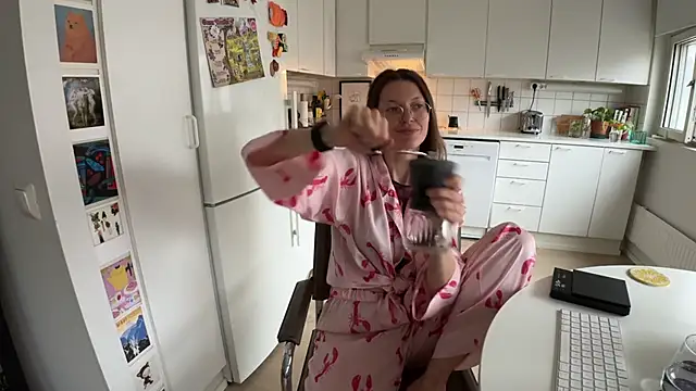 Scorpion Peach online show from 7, 11, 2025