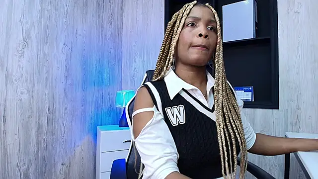 ArianaBeake online show from 4, 10, 2025