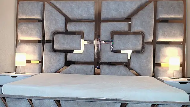 ArianaBeake online show from 27, 11, 2025