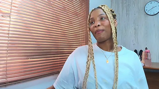 ArianaBeake online show from 1, 10, 2025