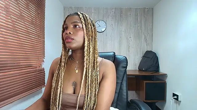 ArianaBeake online show from 29, 10, 2025