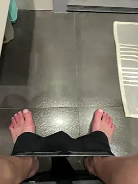 myPriority01 online show from 8, 11, 2025