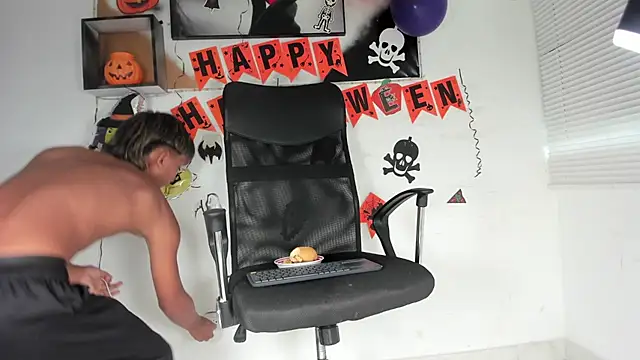 tyler twink boy online show from 23, 10, 2025