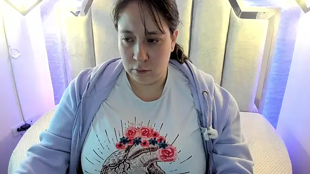  Emily rosee  online show from 16, 9, 2025