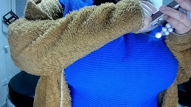  Emily rosee  online show from 3, 10, 2025