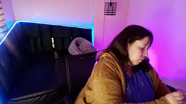  Emily rosee  online show from 4, 12, 2025