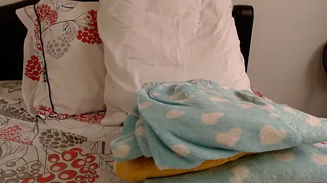 Sarah-w online show from 6, 11, 2025