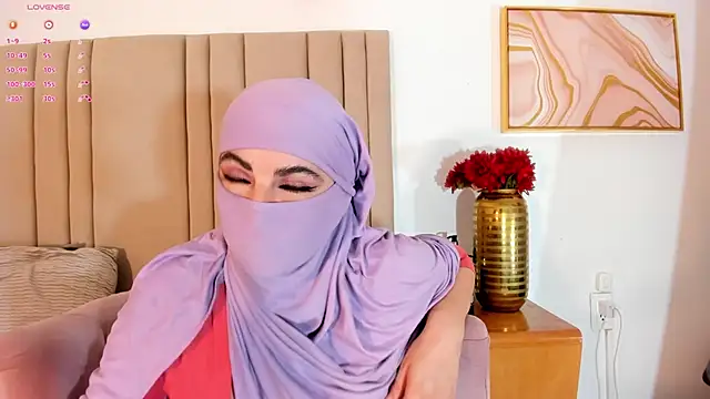 Snapshot of najwa__ chatting on 2, 5, 2026 najwa online show from 2, 5, 2026