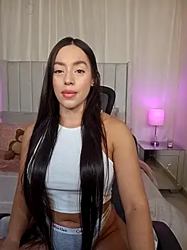 Snapshot of AriadnaTaylor chatting on 3, 5, 2026 AriadnaTaylor online show from 3, 5, 2026