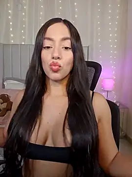 Snapshot of AriadnaTaylor chatting on 21, 5, 2026 AriadnaTaylor online show from 21, 5, 2026