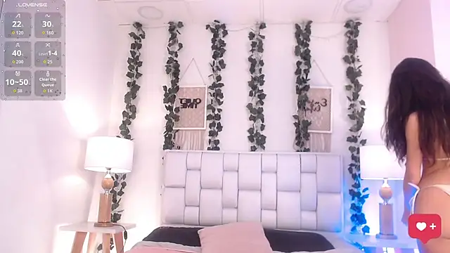 Snapshot of Coralgh_ chatting on 15, 9, 2025 Coralgh online show from 15, 9, 2025