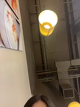 Isa Villamarin online show from 15, 10, 2025