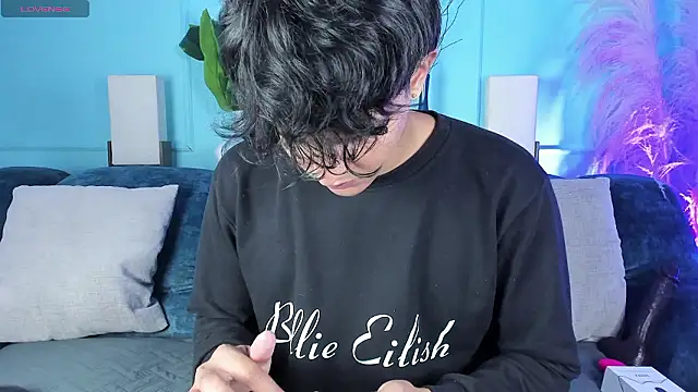 Leo Savage  online show from 7, 1, 2026