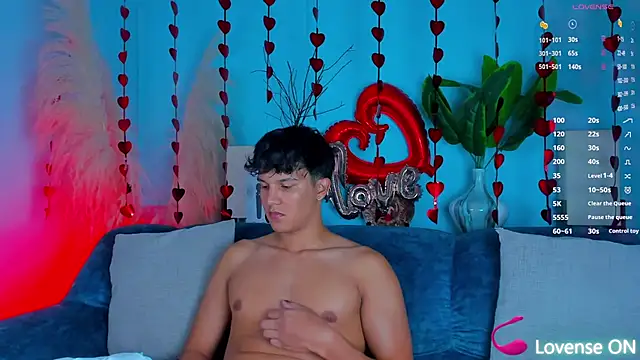 Snapshot of Leo_Savage_ chatting on 4, 2, 2026 Leo Savage online show from 4, 2, 2026