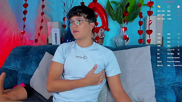 Snapshot of Leo_Savage_ chatting on 8, 2, 2026 Leo Savage online show from 8, 2, 2026