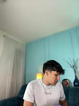 Leo Savage  online show from 10, 3, 2026