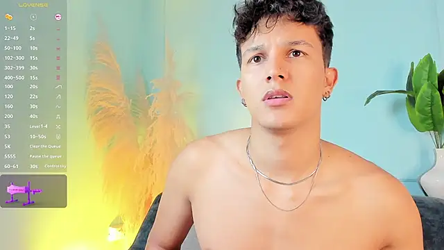 Leo Savage  online show from 6, 4, 2026