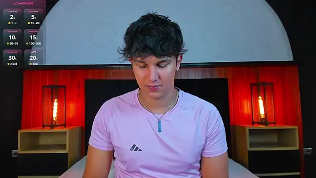 Leo Savage  online show from 22, 5, 2026