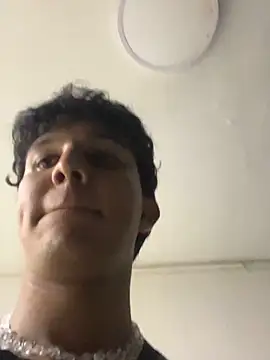 Leo Savage  online show from 7, 10, 2025