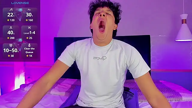 Leo Savage  online show from 9, 9, 2025