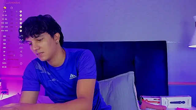 Leo Savage  online show from 9, 11, 2025