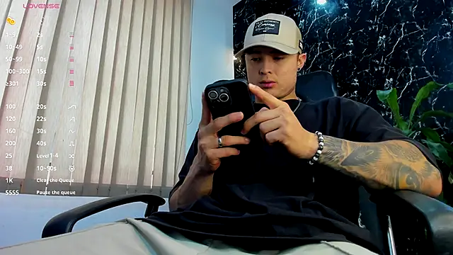 Alexander ferre online show from 3, 10, 2025