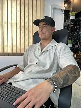 Snapshot of Alexander_ferre chatting on 4, 7, 2026 Alexander ferre online show from 4, 7, 2026