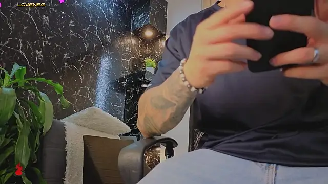 Alexander ferre online show from 19, 1, 2026