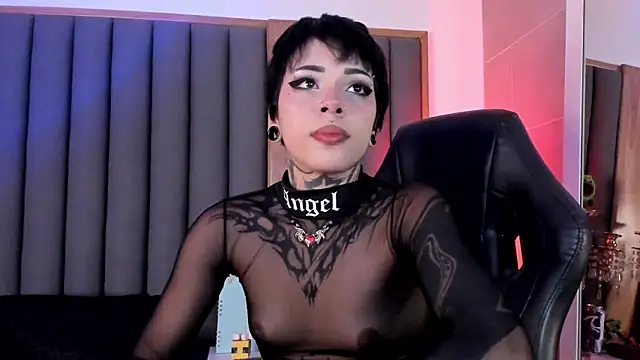 misstomie  online show from 6, 3, 2026