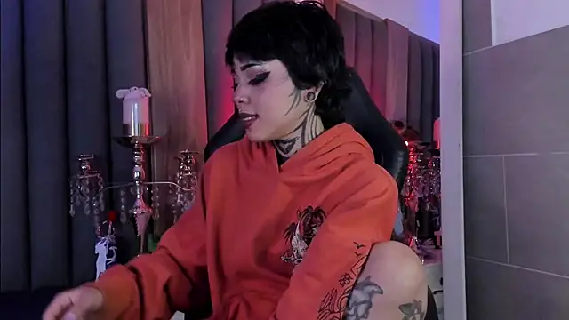 misstomie  online show from 3, 4, 2026