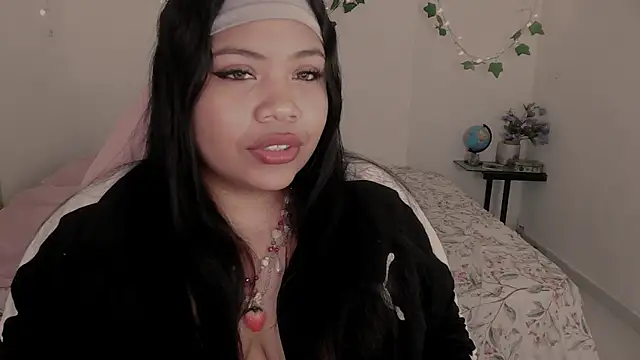 Juicy elenxx online show from 13, 2, 2026