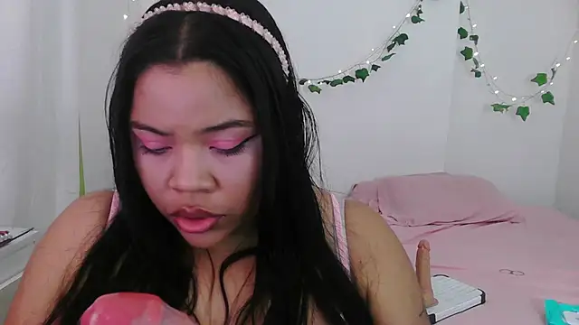 Juicy elenxx online show from 26, 5, 2026