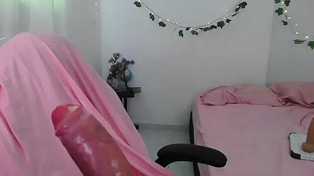 Juicy elenxx online show from 8, 5, 2026