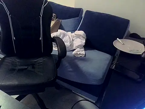 Snapshot of Wyrolowanyyy chatting on 6, 2, 2026 Wyrolowanyyy online show from 6, 2, 2026