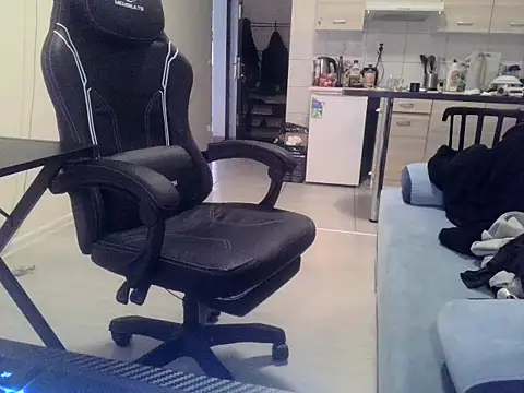 Snapshot of Wyrolowanyyy chatting on 20, 12, 2025 Wyrolowanyyy online show from 20, 12, 2025