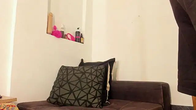  Tarekk  online show from 26, 9, 2025