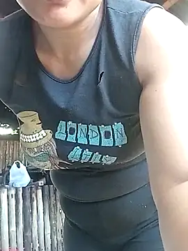 Snapshot of Dreamyeyes_08 chatting on 1, 10, 2025 Dreamyeyes 08 online show from 1, 10, 2025