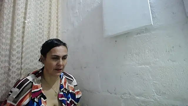 Snapshot of gabbyparker_ chatting on 3, 12, 2025 gabbyparker online show from 3, 12, 2025