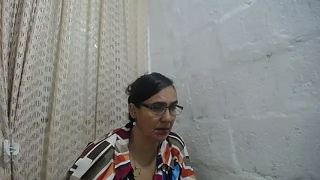 gabbyparker  online show from 4, 4, 2026