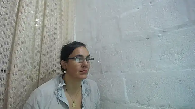 gabbyparker  online show from 8, 4, 2026